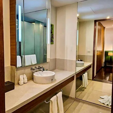 Beachfront 2 Bedroom Luxury Apartment Chava Surin Exterior photo