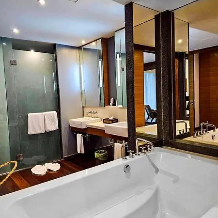 Beachfront 2 Bedroom Luxury Apartment Chava Surin Exterior photo